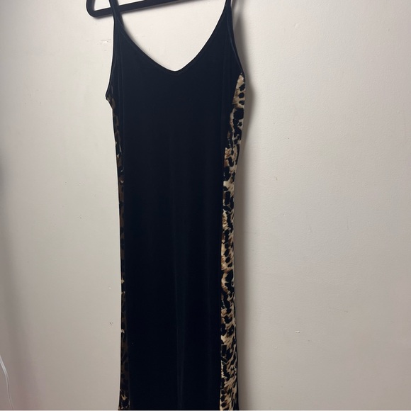 Vintage Leopard print velvet dress - Picture 2 of 4